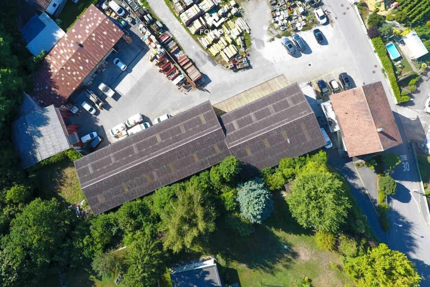 Edificio residenziale e magazzino situato in posizione centrale con grande potenziale - Foto 17 di 17