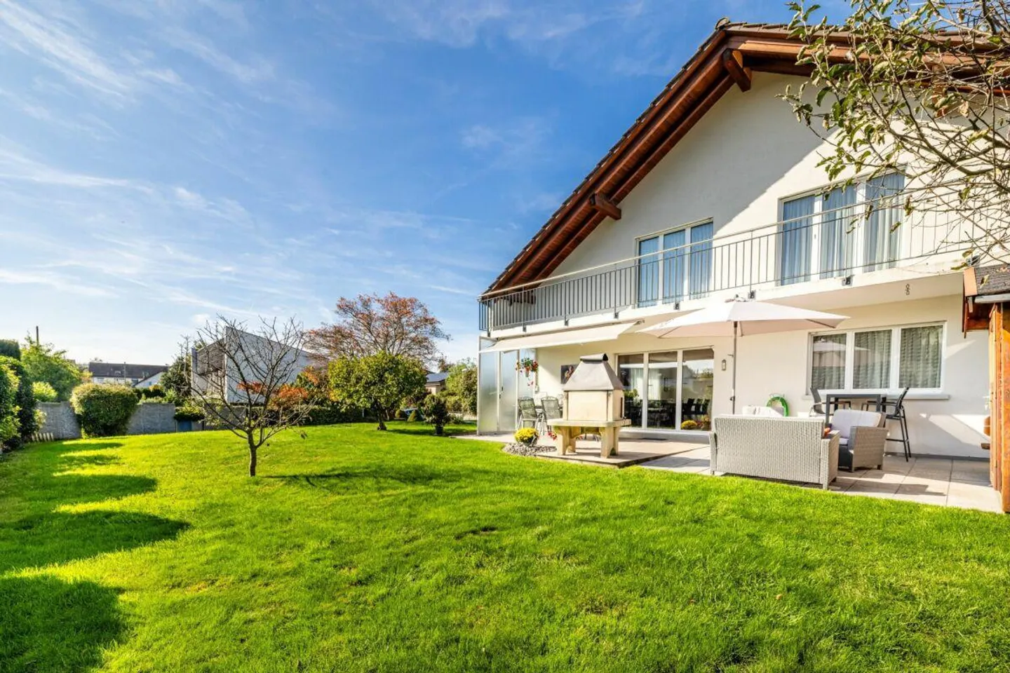 Family-friendly living with charm - Photo 6 of 8