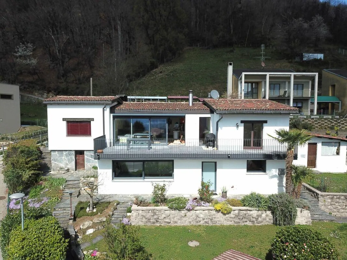 Maison individuelle avec vue sur le lac - Photo 2 sur 19