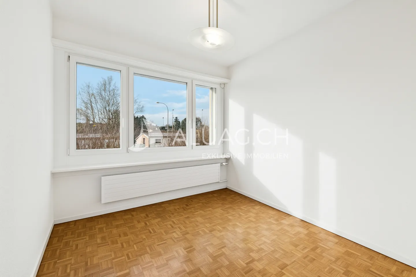 LIVING ON 2 FLOORS IN QUIET PORTMOOS - Photo 5 of 10