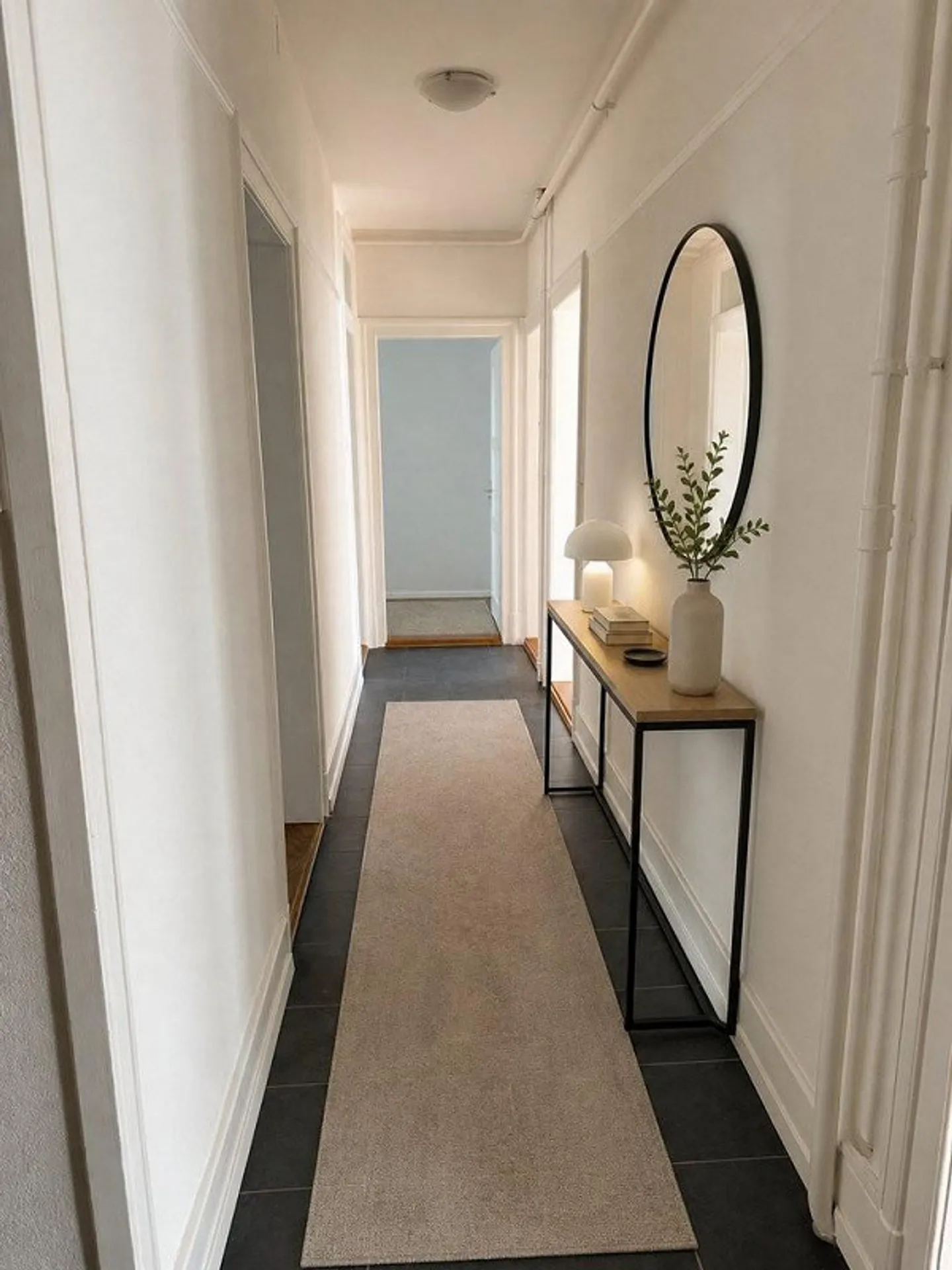 Charmante 3.5-Zimmer-Wohnung in Biel - Foto 2 von 11
