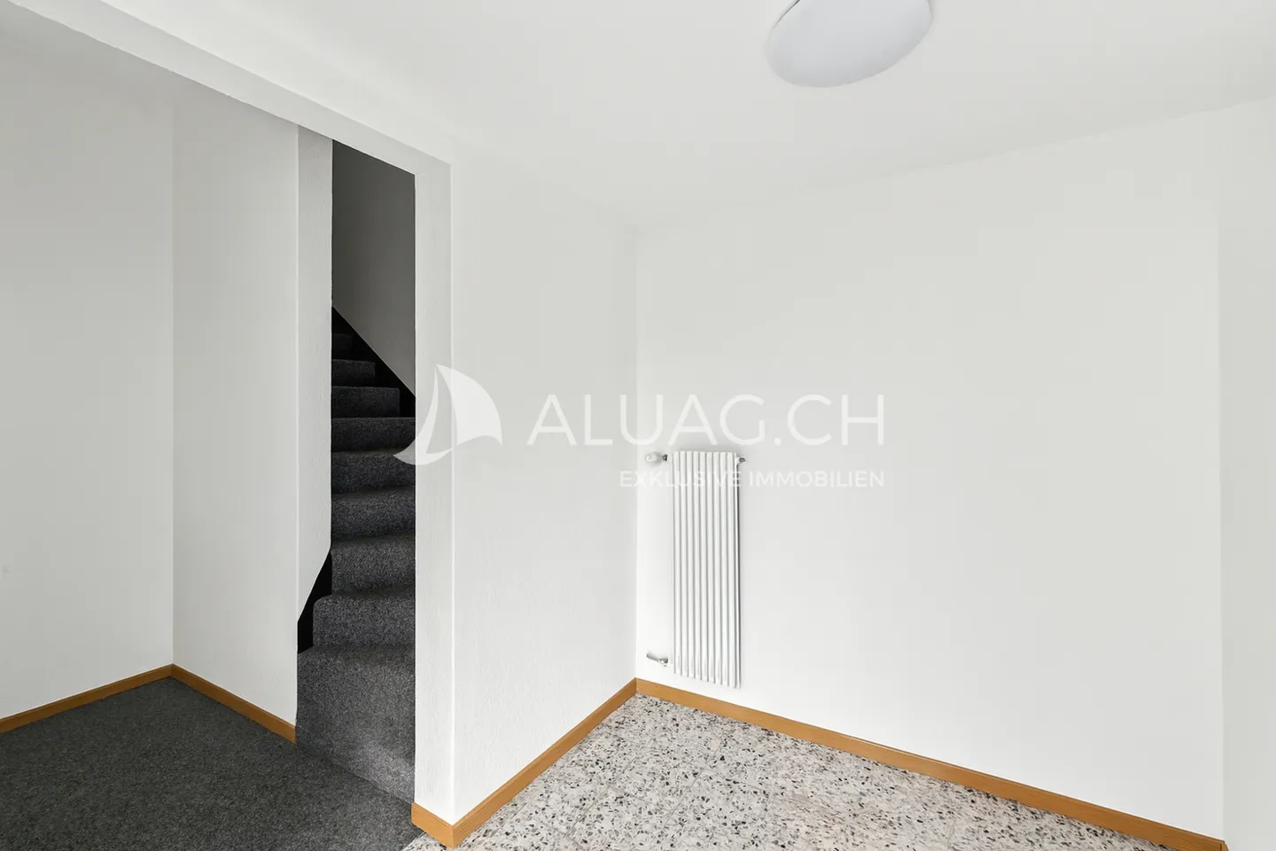 LIVING ON 2 FLOORS IN QUIET PORTMOOS - Photo 7 of 10