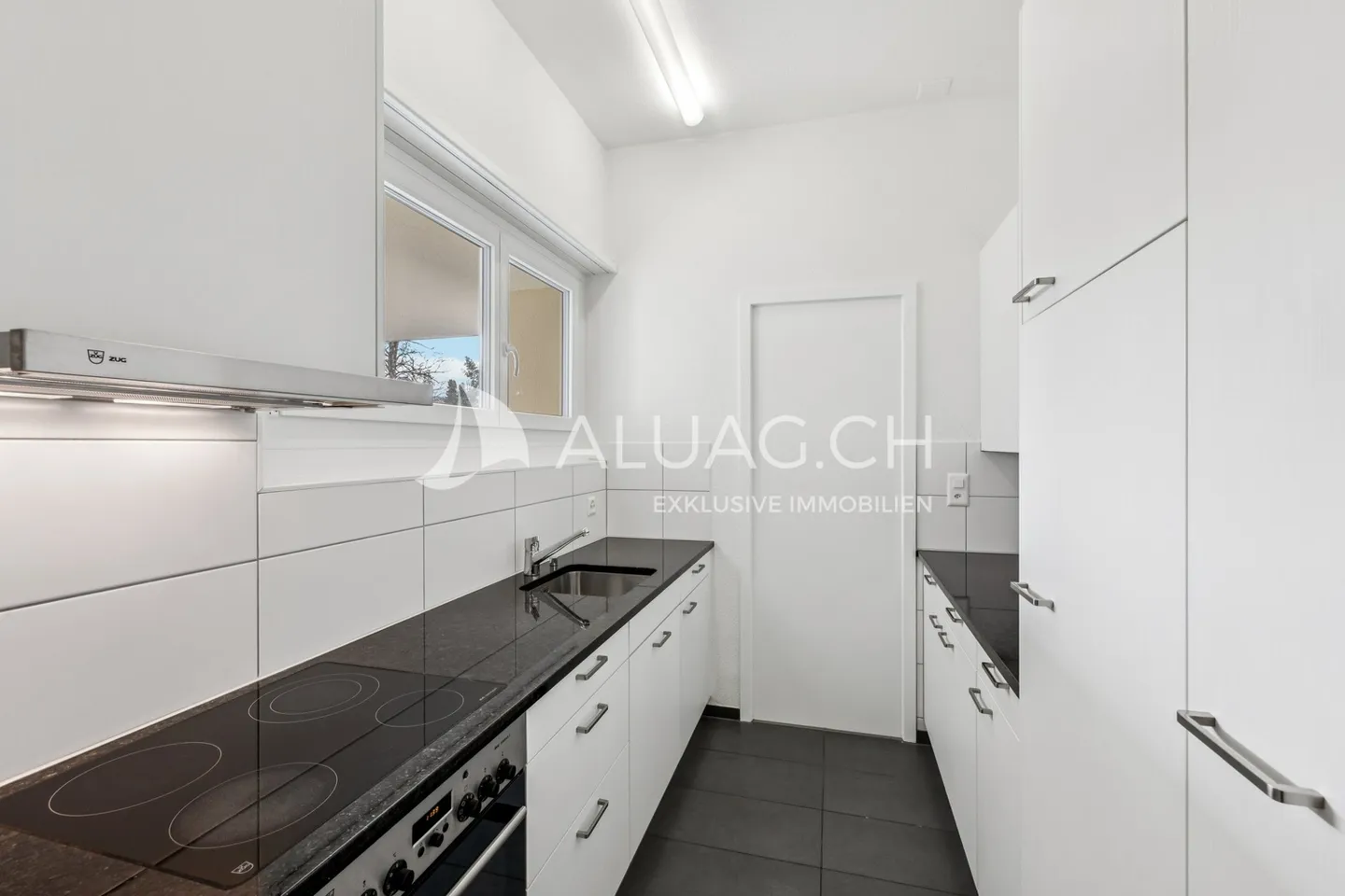 LIVING ON 2 FLOORS IN QUIET PORTMOOS - Photo 8 of 10