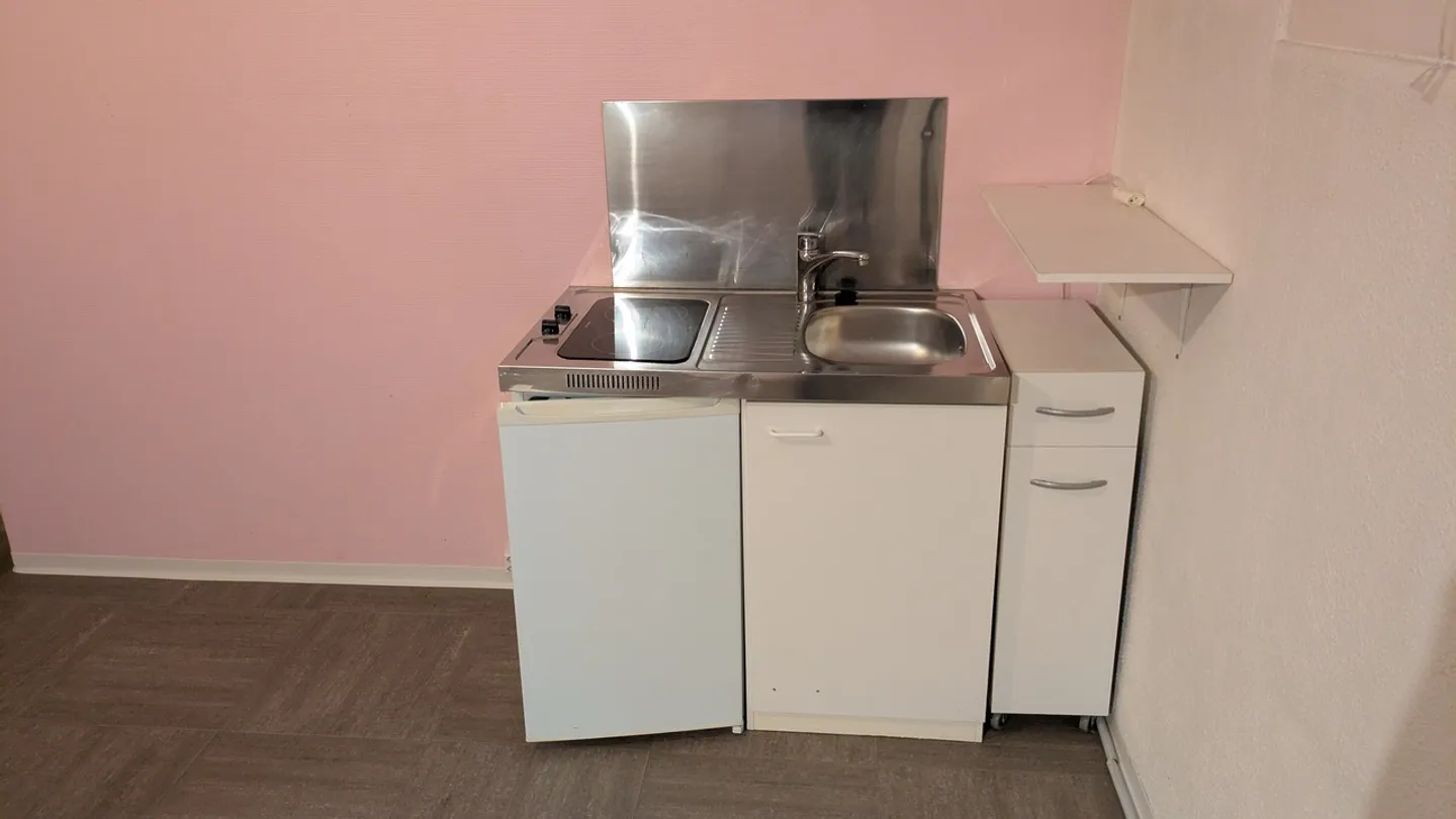 Storage space for rent - Photo 10 of 13