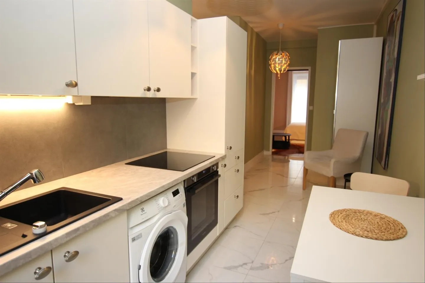 Charming Apartment in Paquis - Photo 4 of 6