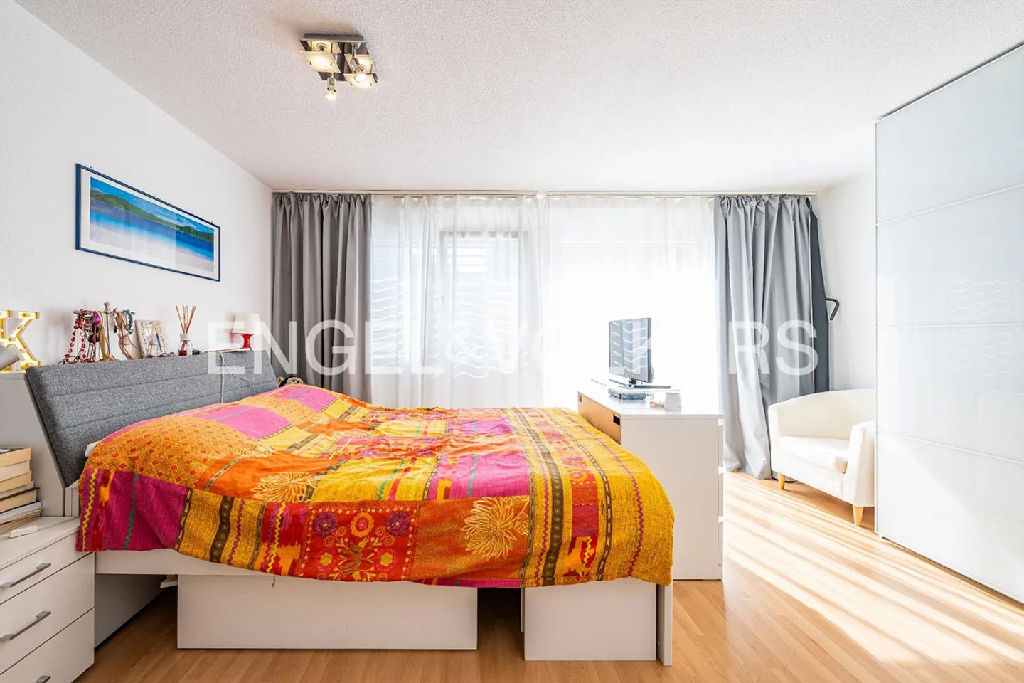 Comfort and Tranquility for the Family - Photo 8 of 13