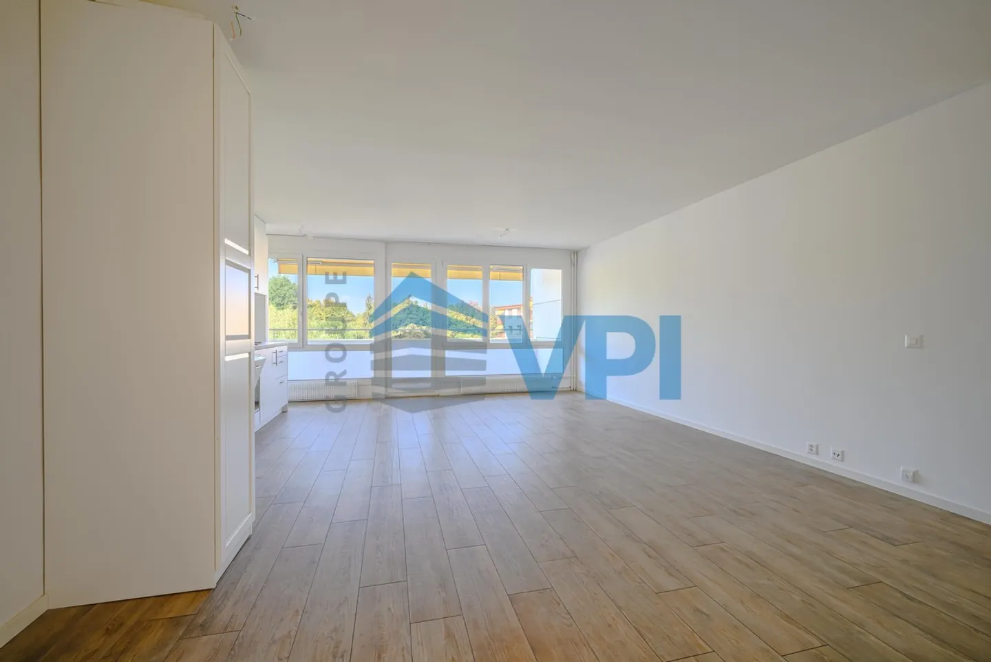 Appartamento 4.5 camere - Foto 2 di 11