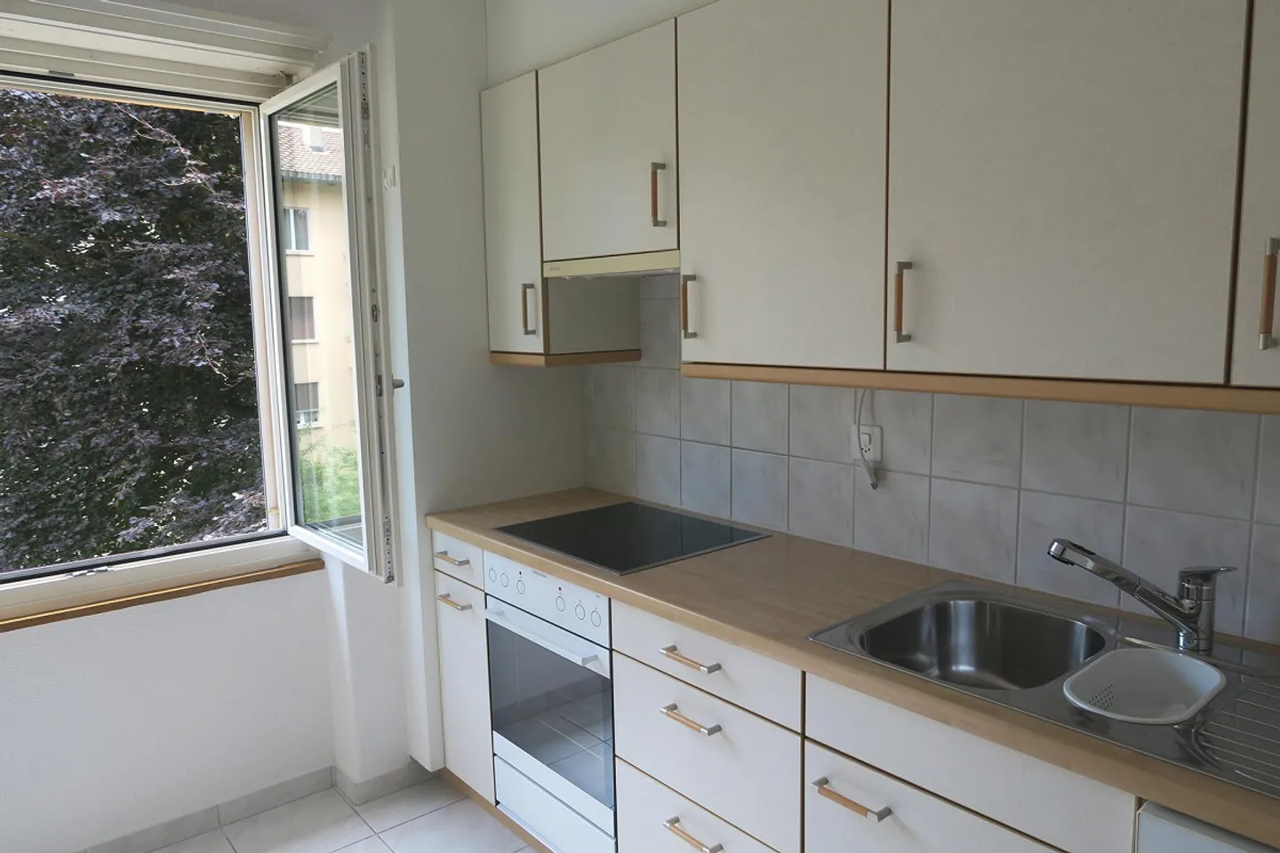 gepflegte 1.0-Zimmerwohnung mit Balkon in ruhigem Quartier zu vermi... - Foto 2 von 5