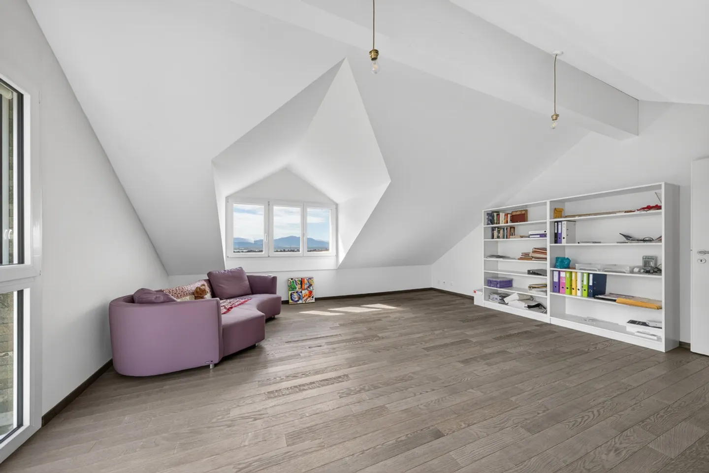 Spacieux duplex de 4,5 pièces Au coeur des vignes, vue Lac et Alpes - Photo 11 of 12