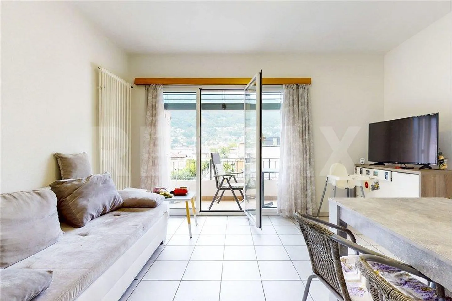 3.5 Room Apartment - Photo 4 of 13