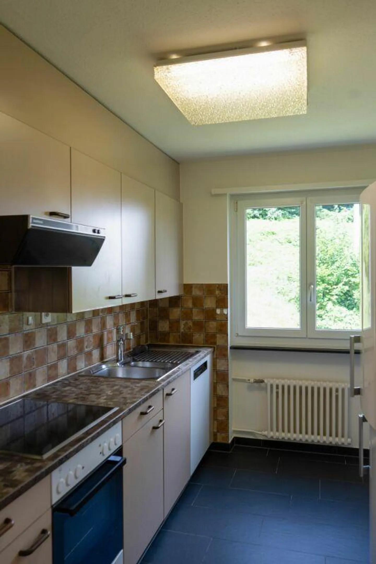 Bright 4.5 room apartment in the beautiful Riethüsli district. - Photo 7 of 11