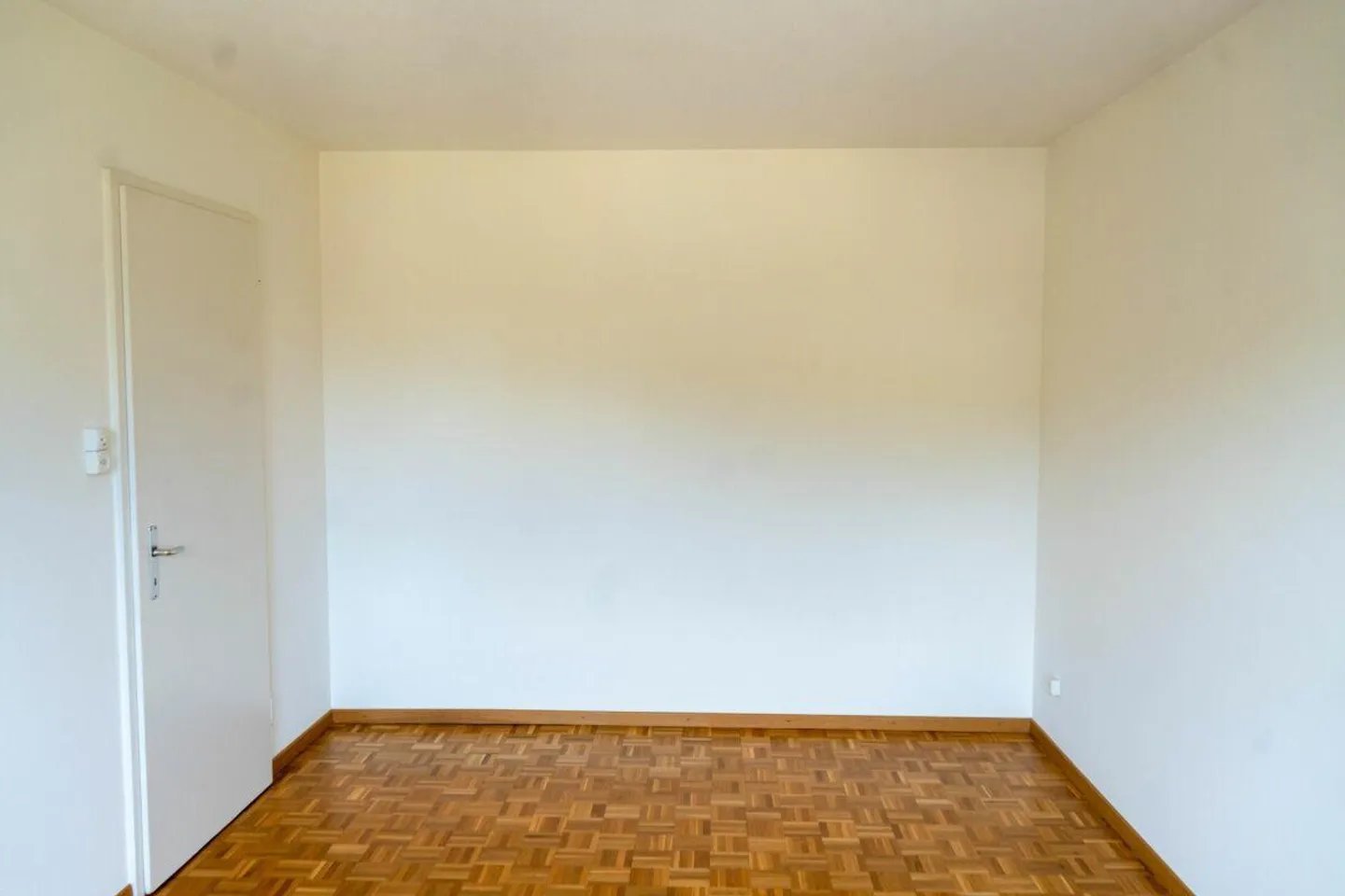 Bright 4.5 room apartment in the beautiful Riethüsli district. - Photo 9 of 11