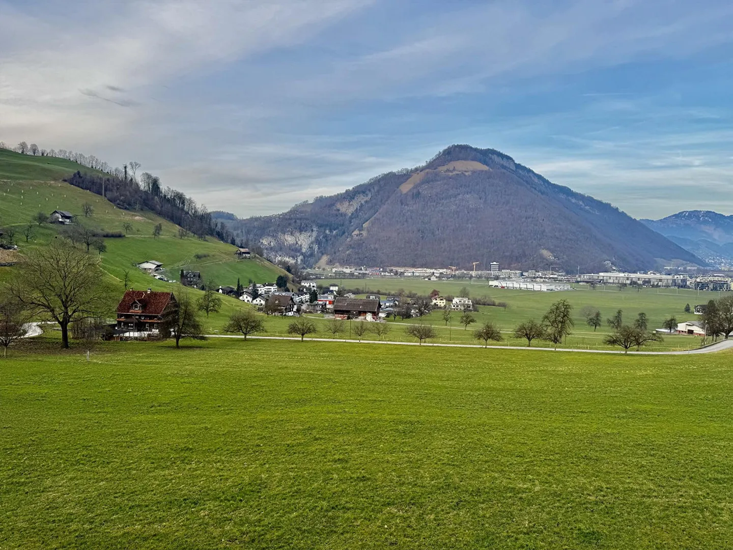 Möblierte Wohnung mit Balkonen - Foto 5 von 6