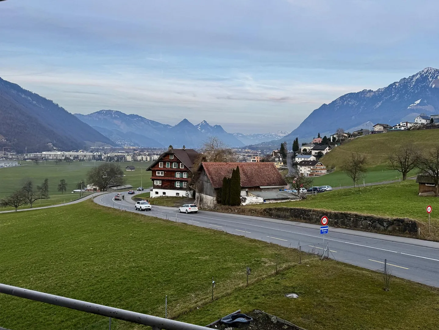 Möblierte Wohnung mit Balkonen - Foto 6 von 6