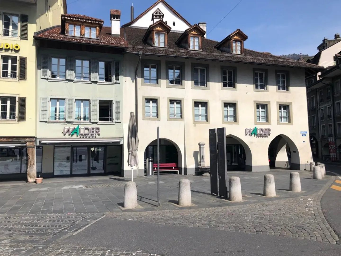 Schaukasten in Bälliz - Foto 2 von 2