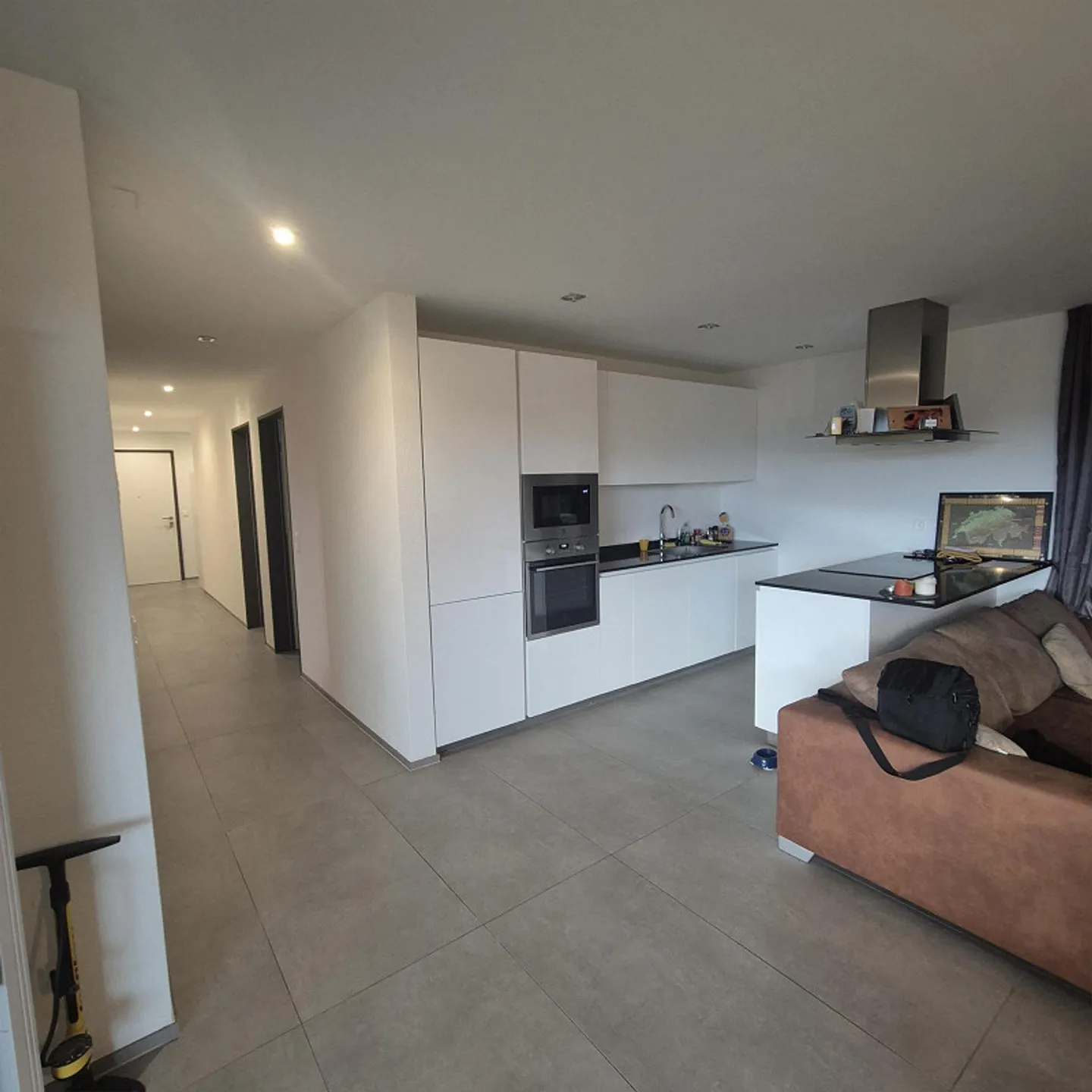 Appartement moderne de 3,5 pièces avec balcon à Egliswil - Photo 1 sur 7