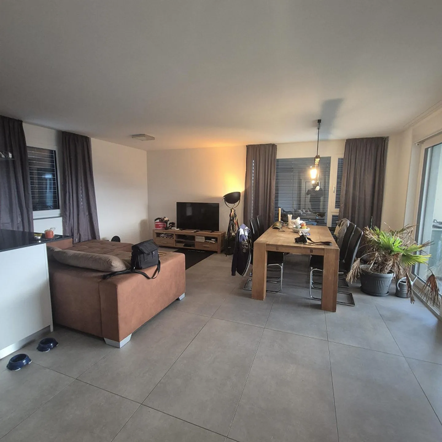 Appartement moderne de 3,5 pièces avec balcon à Egliswil - Photo 2 sur 7