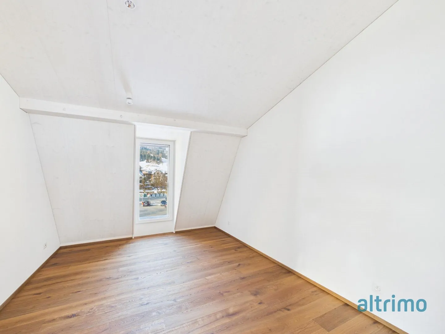 Something very special! - First rental sunny attic apartment - Photo 5 of 12
