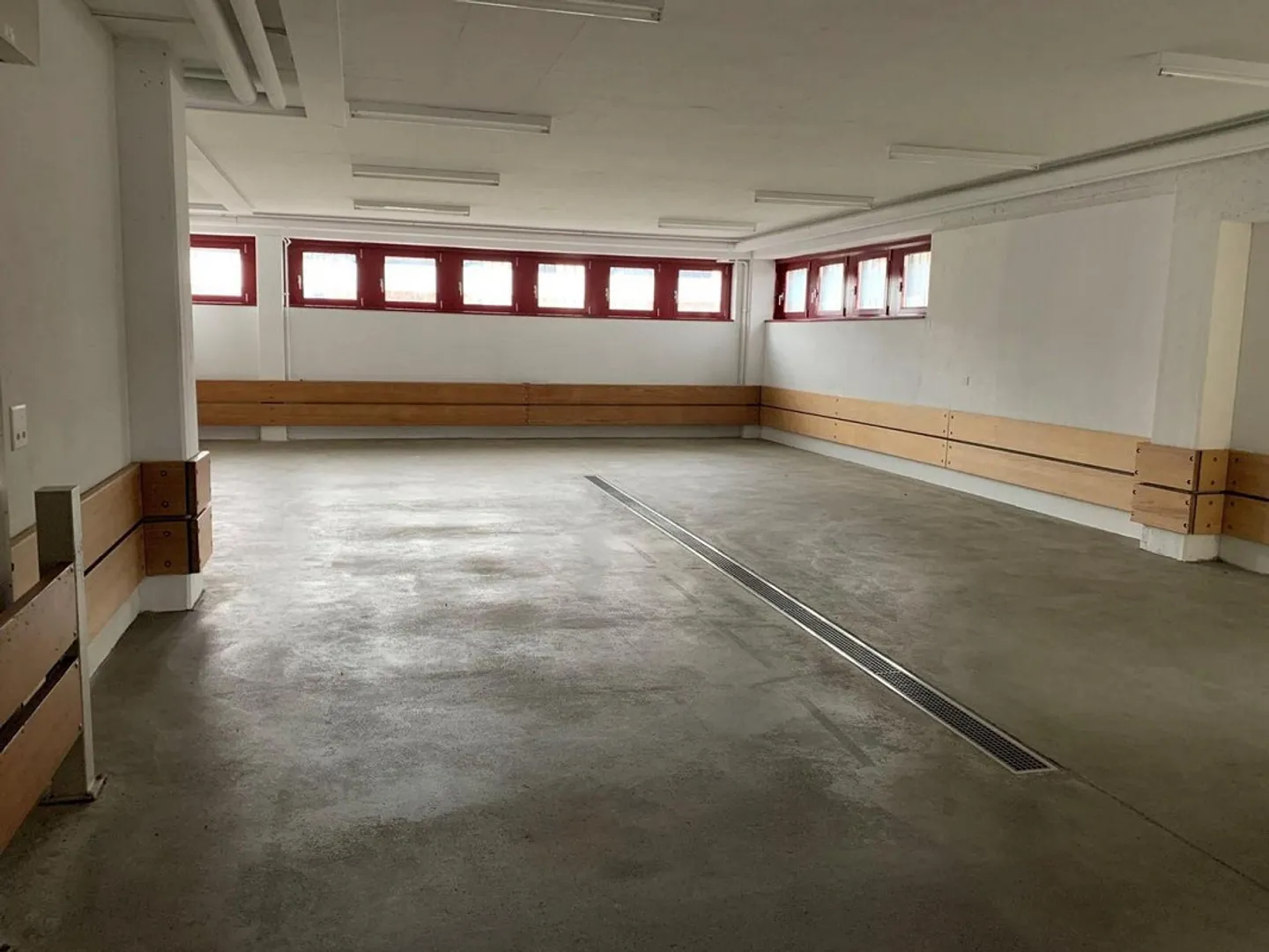 Marly, Gewerbeimmobilien zur Miete im Erdgeschoss - ideal für ein Lager - ate - Foto 3 von 9