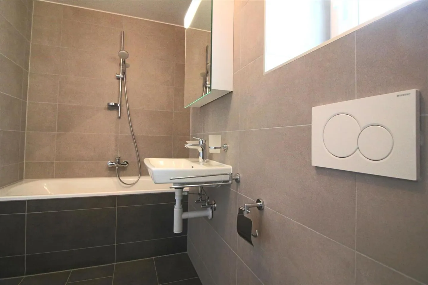 Appartamento 4.5 stanze a Oulens-sous-Echallens - Foto 5 di 10