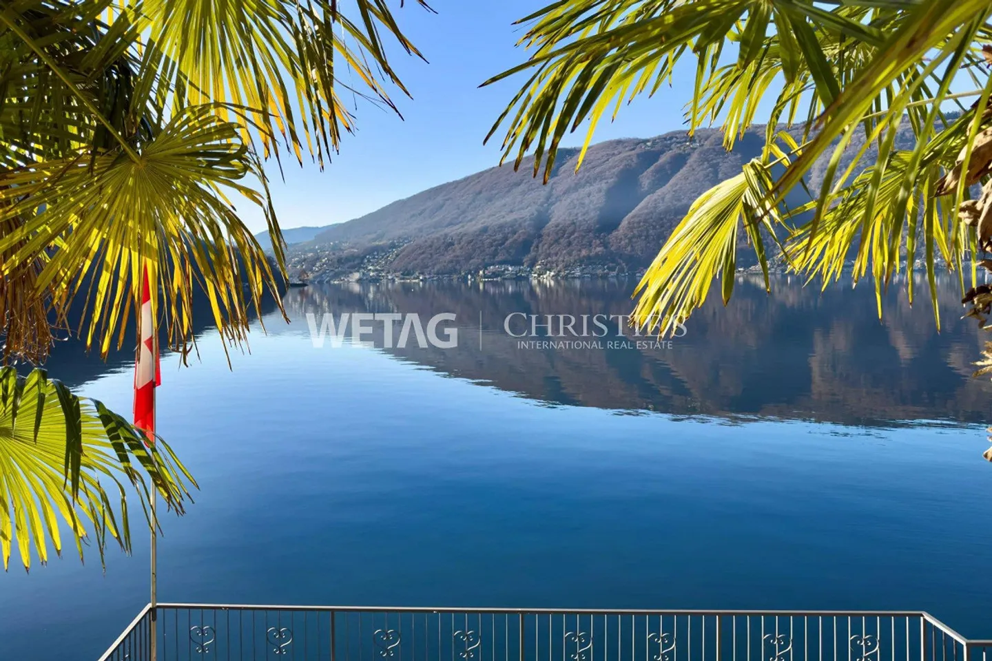 Villa exclusive au bord du lac à Lugano-Bissone à vendre, avec 2 places de bateau couvertes et 3 au quai, possible comme résidence secondaire - Photo 13 sur 13