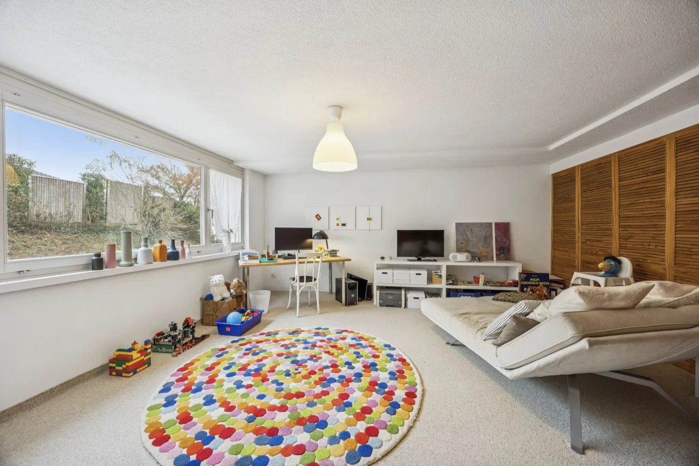 6.5-Room Single-Family House on the Edge of the Forest with Development Potential - Photo 8 of 10