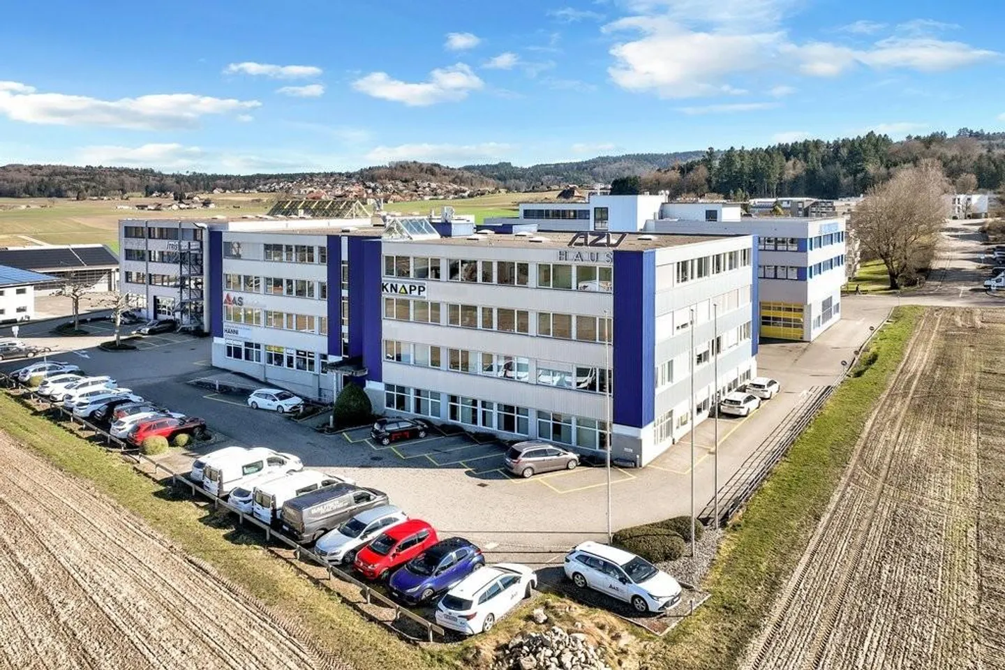 Modern commercial space with excellent transport connections in Schönbühl - Photo 7 of 7