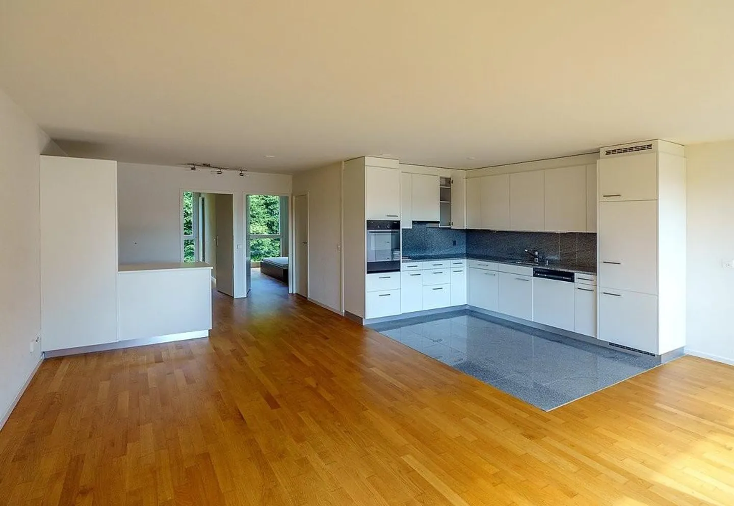 Moderne Wohnung in Zürich-Affoltern - Foto 3 von 8