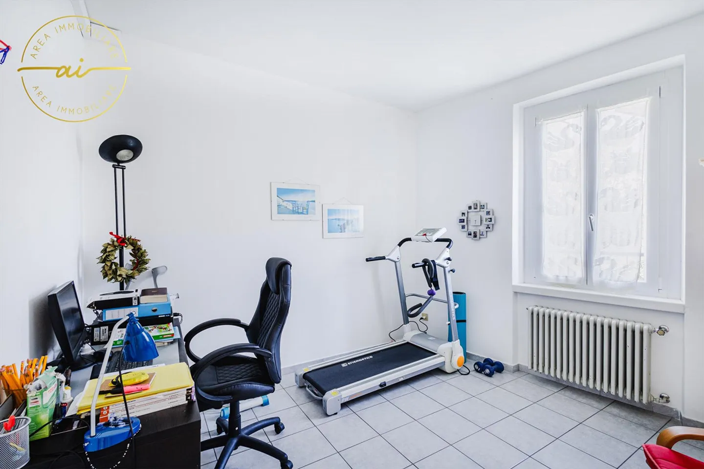 MAISON SPACIEUSE DE 6,5 PIÈCES DANS UN QUARTIER RÉSIDENTIEL À MORBIO INF. - Photo 9 sur 13