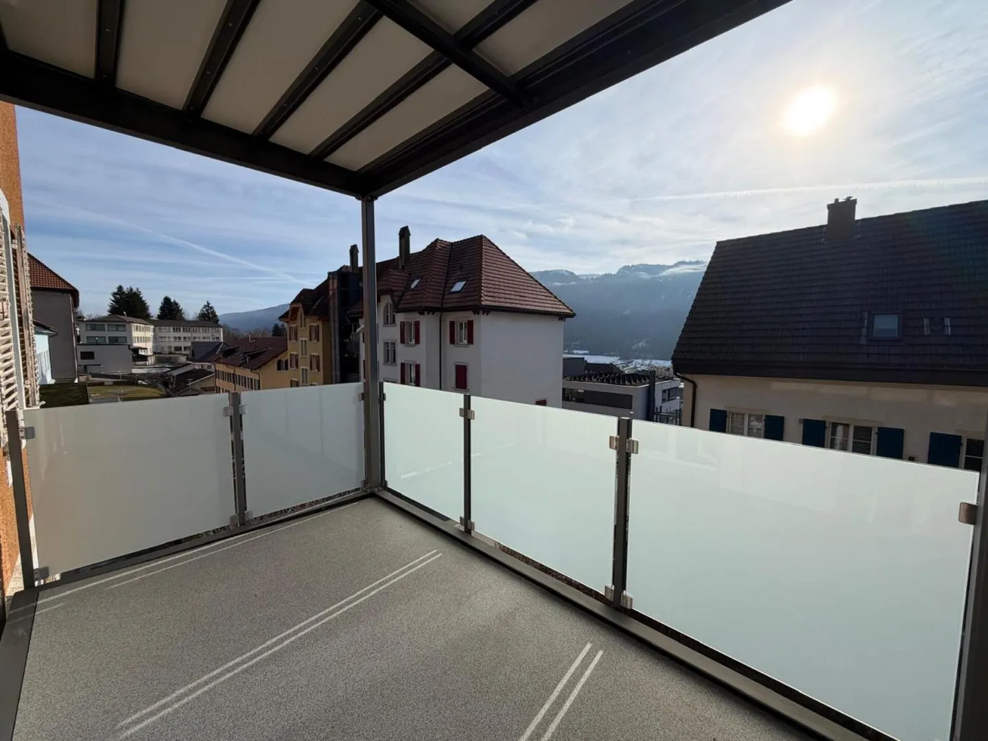 St-Imier, beautiful 3.5-room apartment on the 2nd floor with balcony - Photo 3 of 3