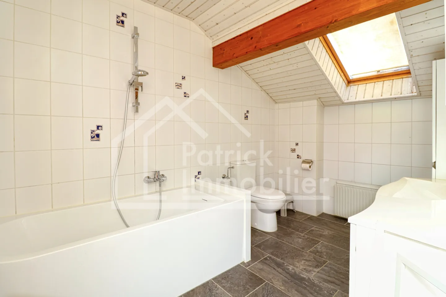 Terraced house 5.5 rooms, lake view, outdoor kitchen and 2 garages! - Photo 7 of 13