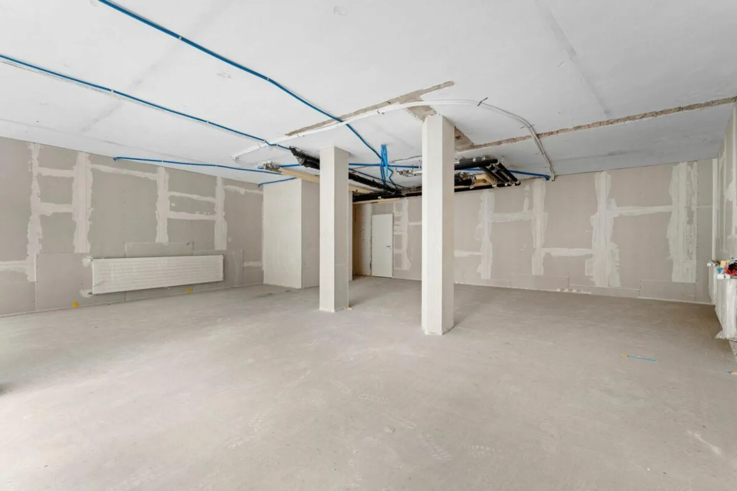 Espace commercial / de vente au cœur de Küssnacht - Photo 2 sur 7