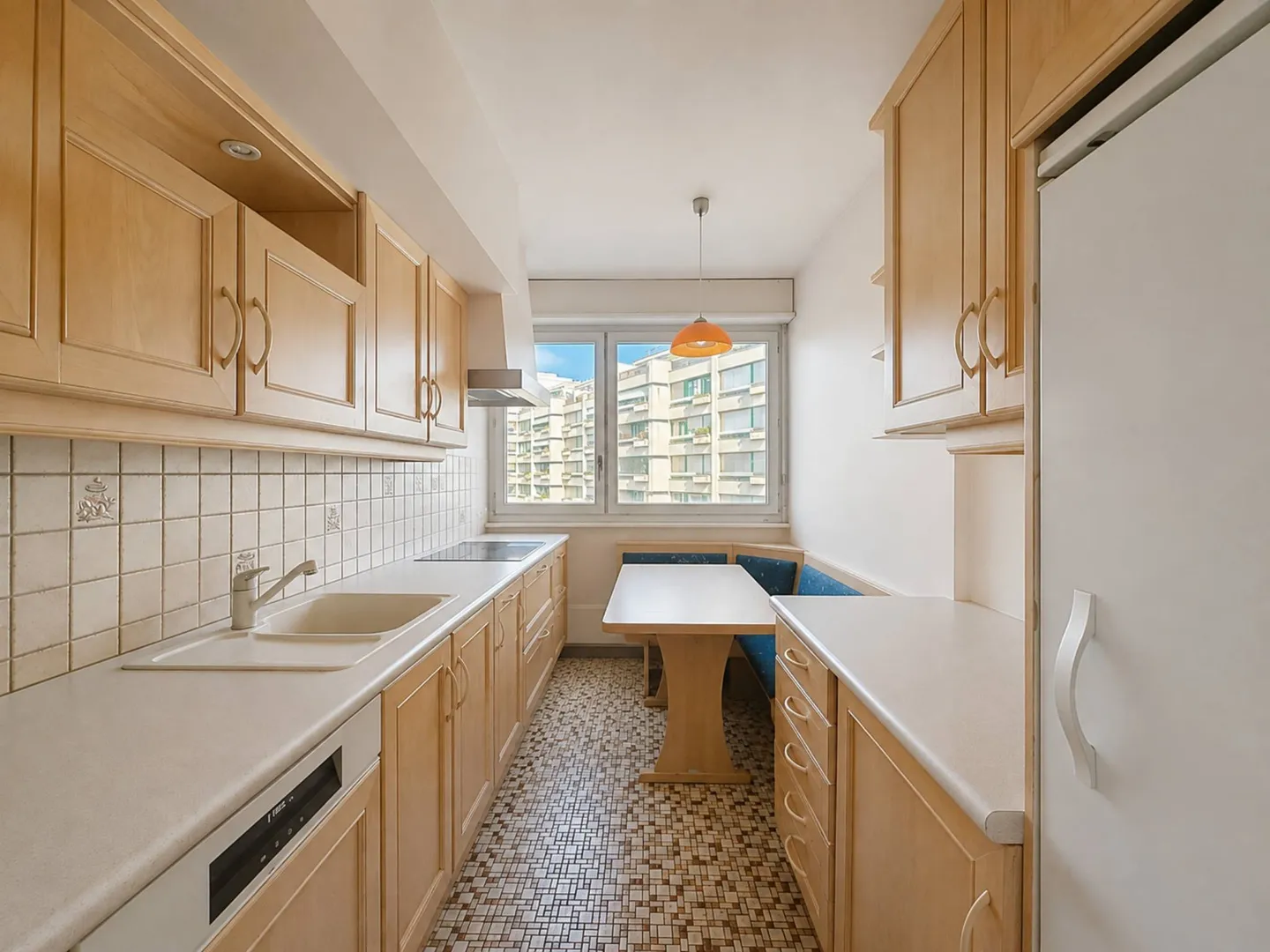 EXKLUSIV: Großes 4-Zimmer-Wohnung in der Nähe des Stadtzentrums - Foto 4 von 6