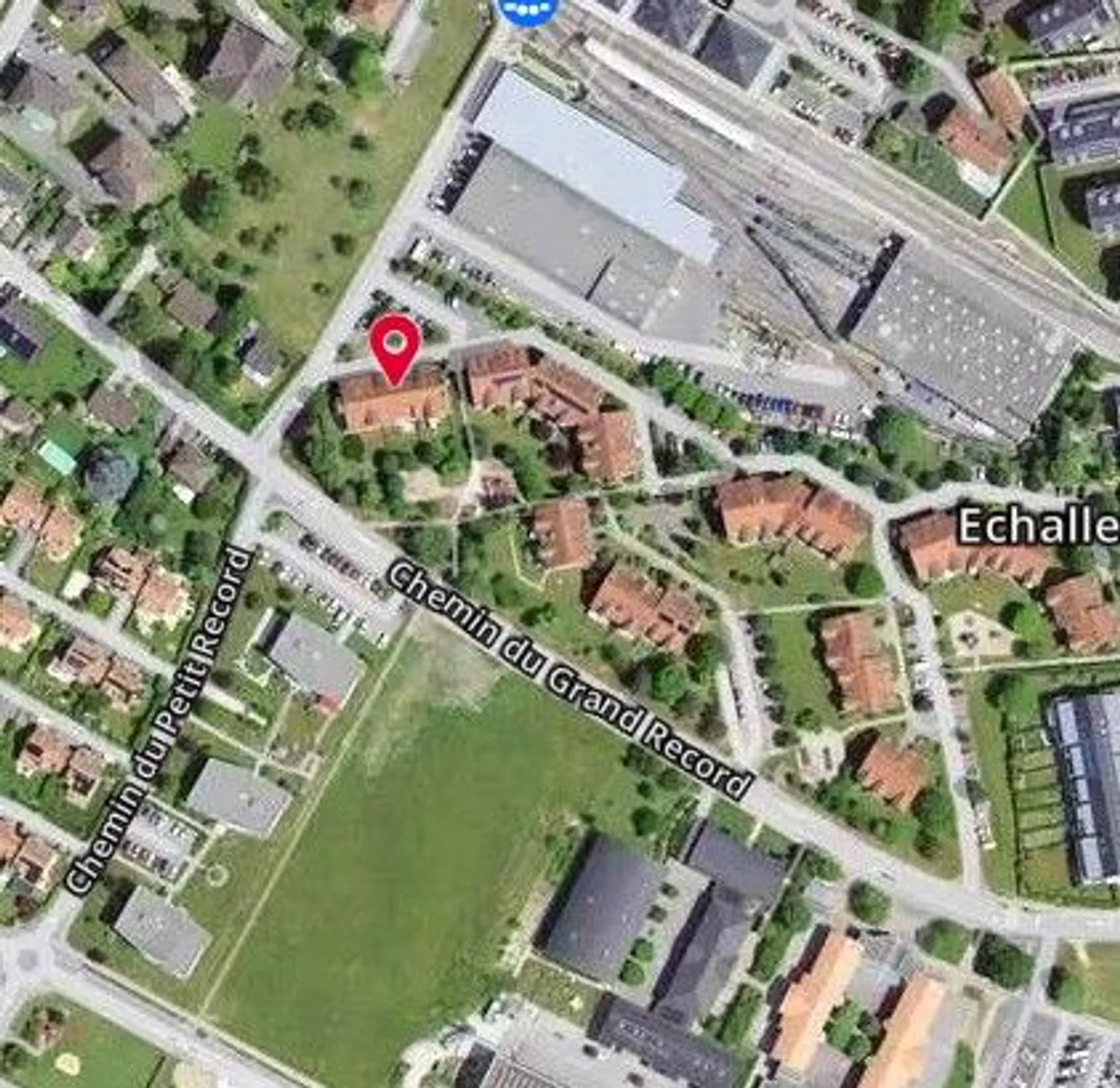 Appartamento con garage - Foto 4 di 13