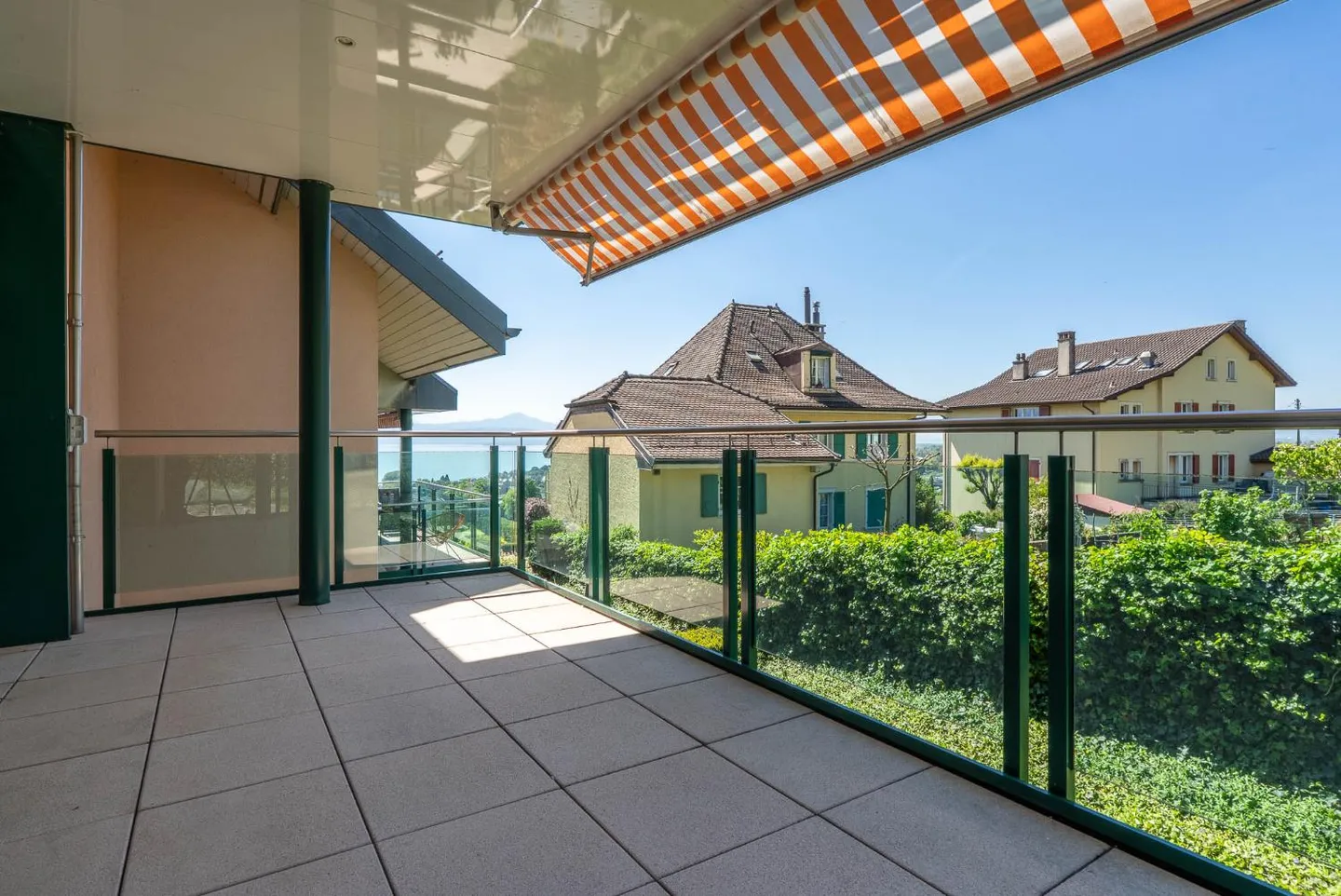 Magnificent 4.5-room apartment in Mont-sur-Rolle - Photo 5 of 19