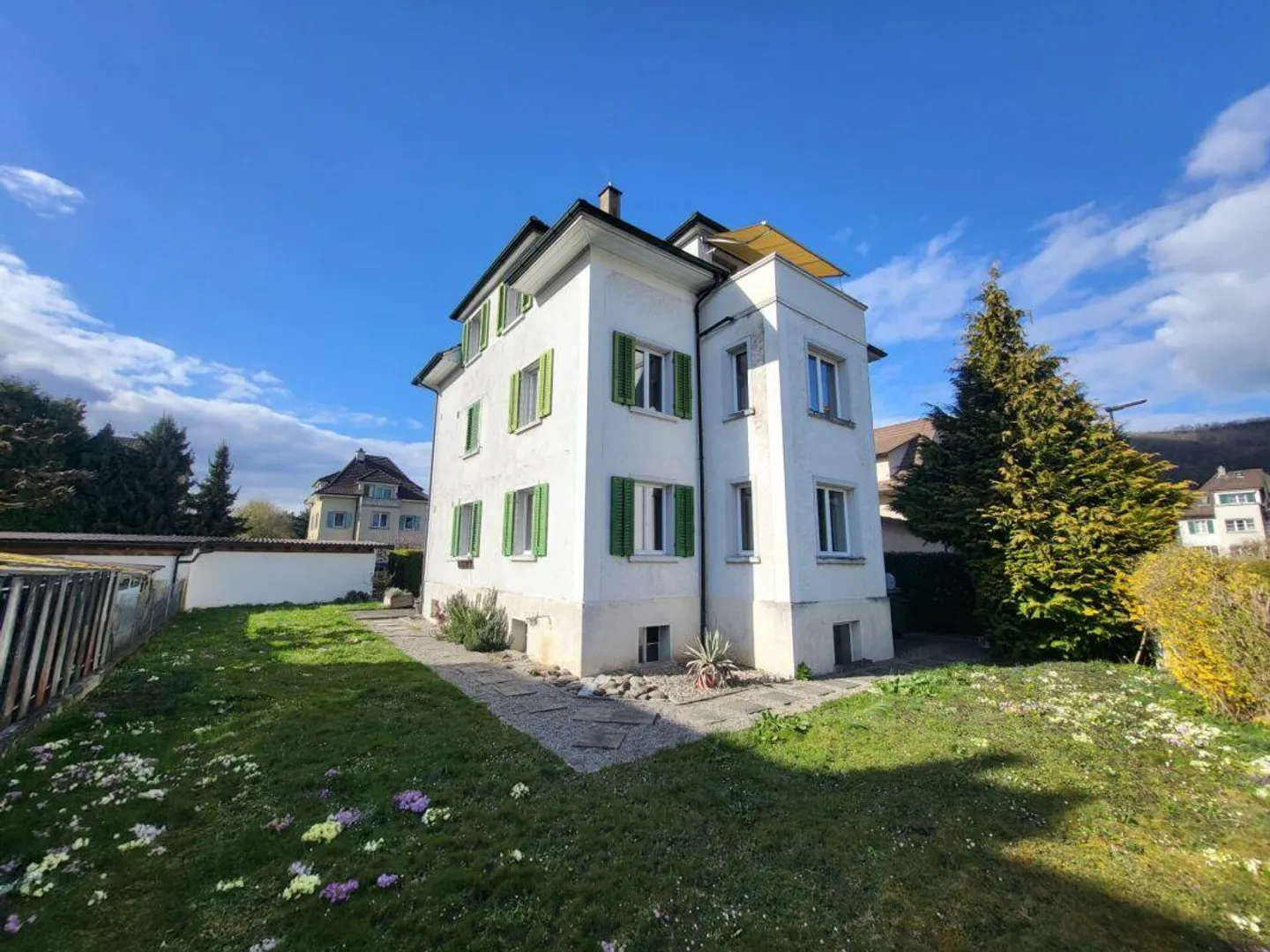 Appartamento affascinante di 3,5 stanze in un tranquillo quartiere residenziale - Foto 1 di 7