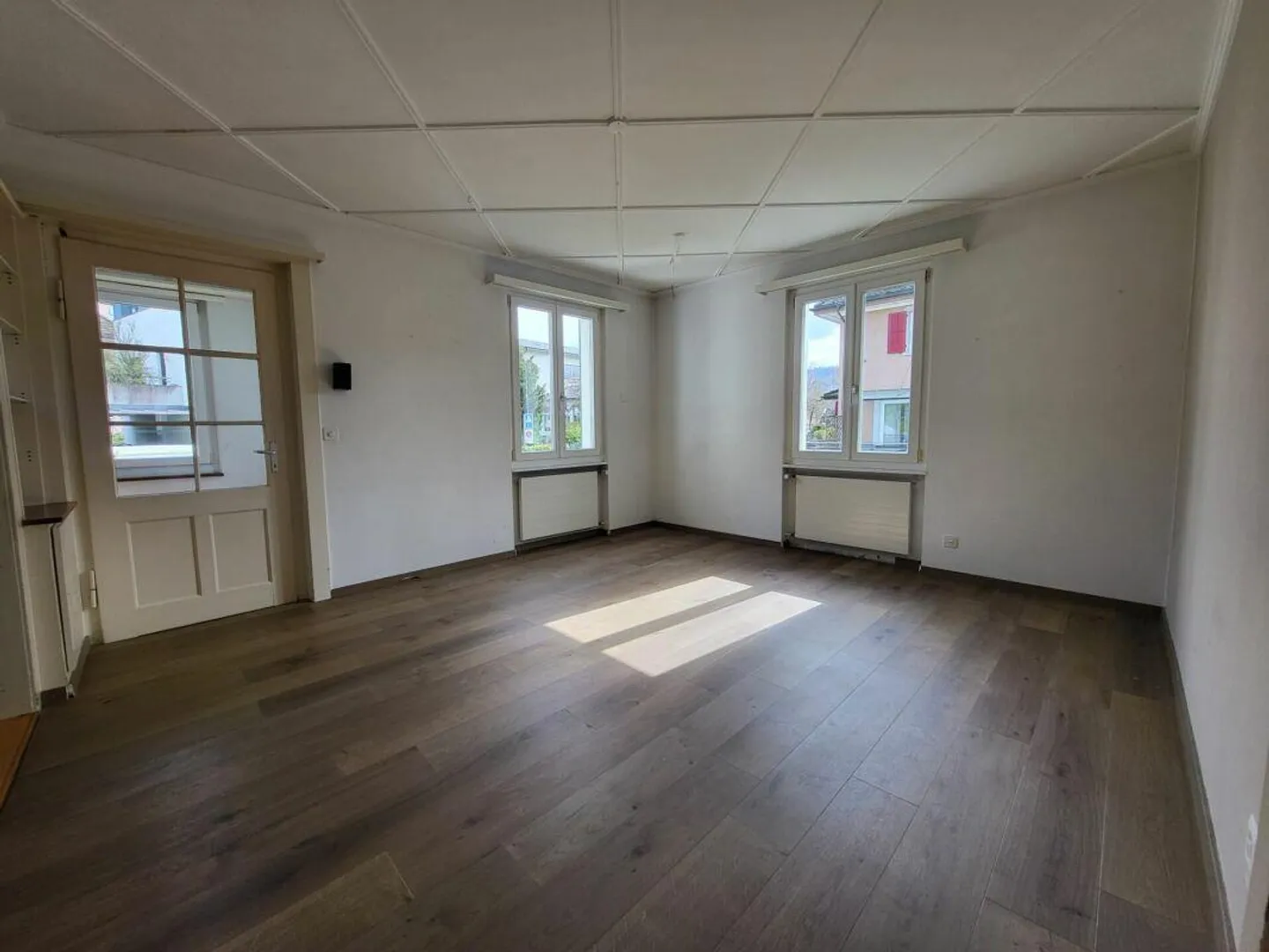 Appartamento affascinante di 3,5 stanze in un tranquillo quartiere residenziale - Foto 3 di 7