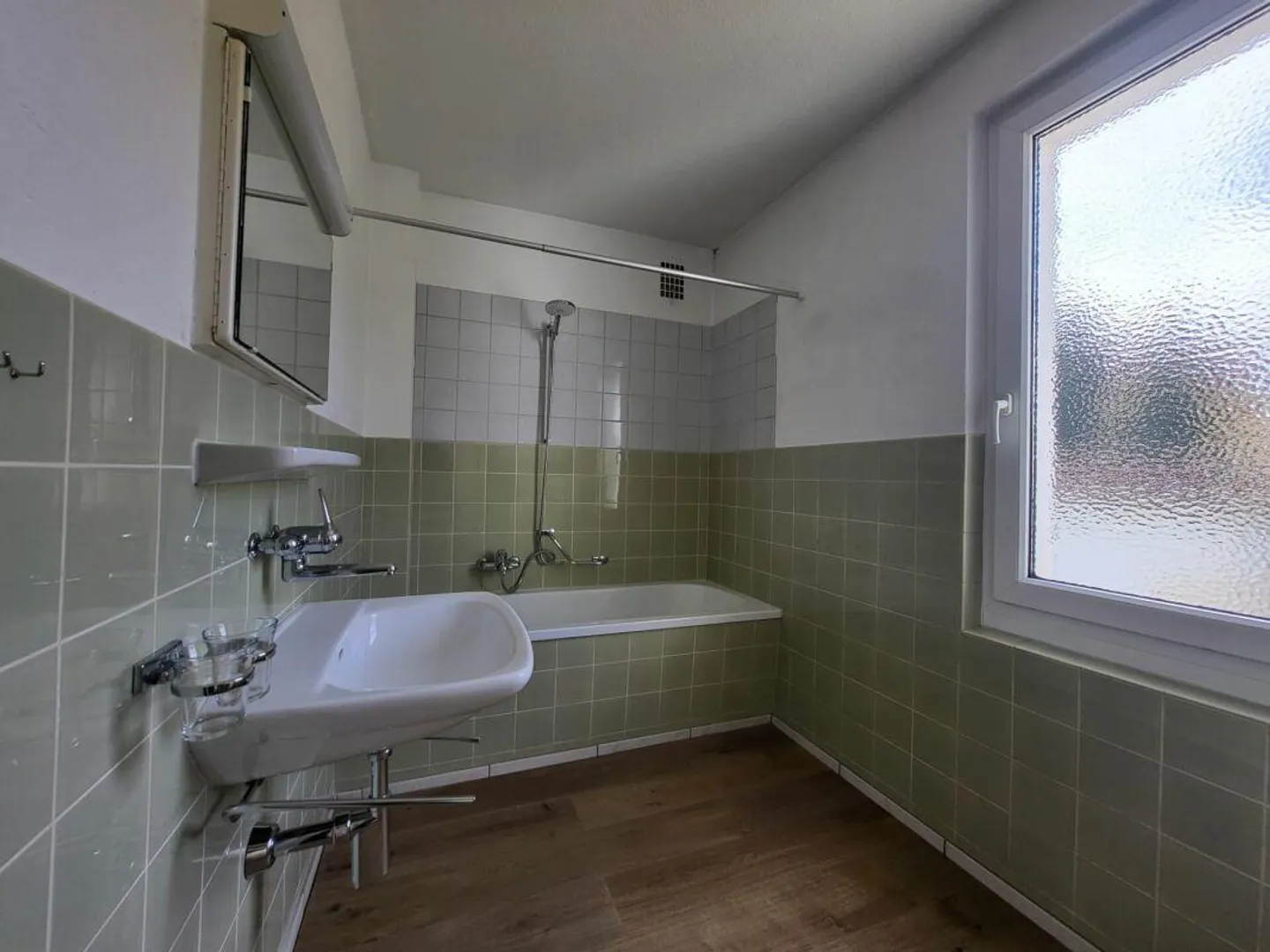 Appartamento affascinante di 3,5 stanze in un tranquillo quartiere residenziale - Foto 4 di 7