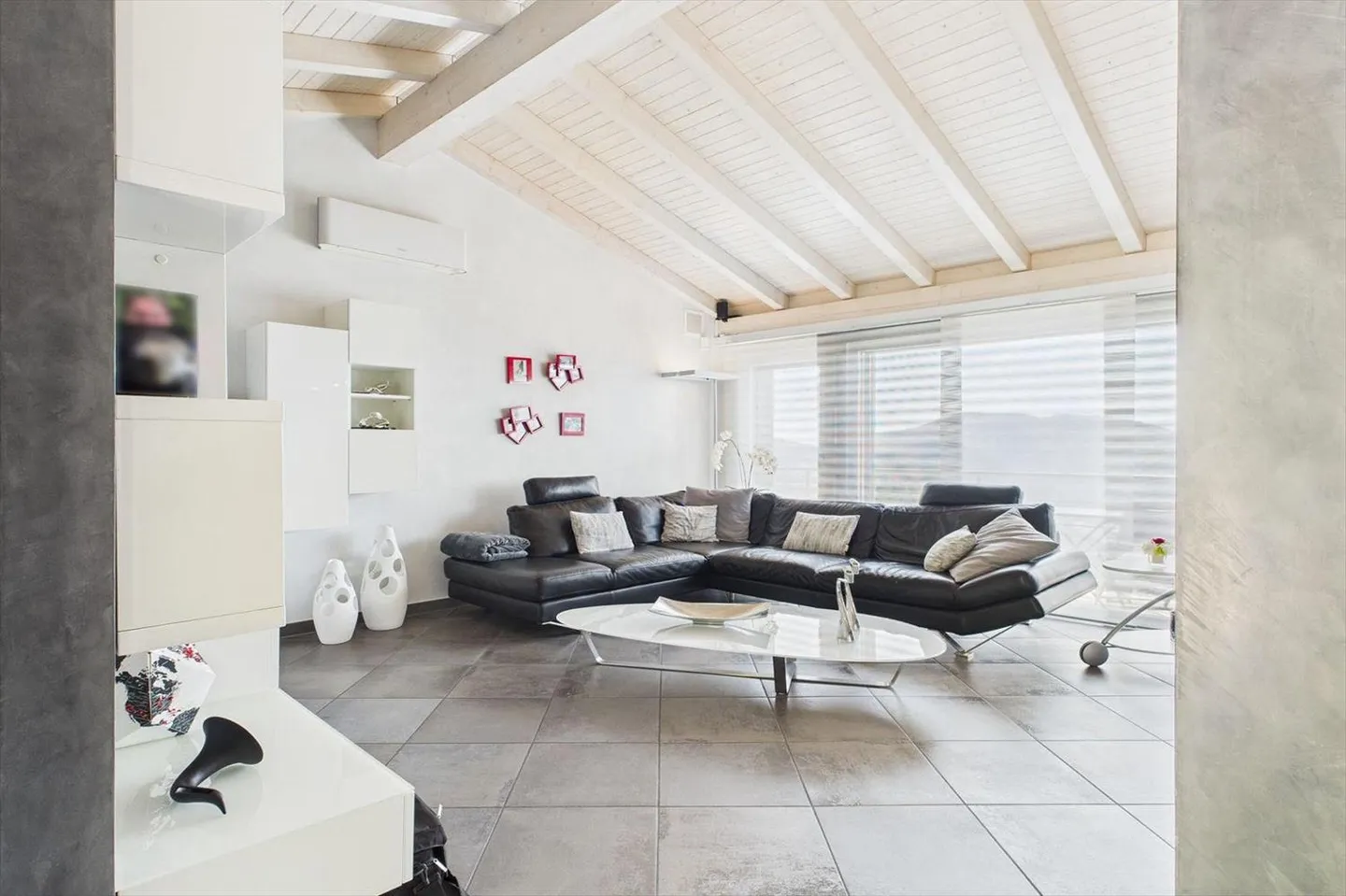 Vacallo - Exclusive Dream Villa! Where panorama, modern elegance and design harmonize perfectly - Photo 6 of 13