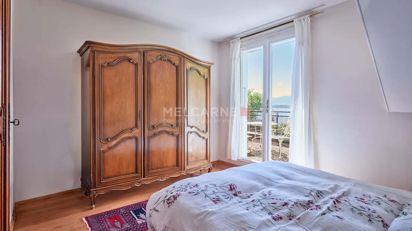 Villa indipendente con accesso privato al lago - Foto 6 di 10