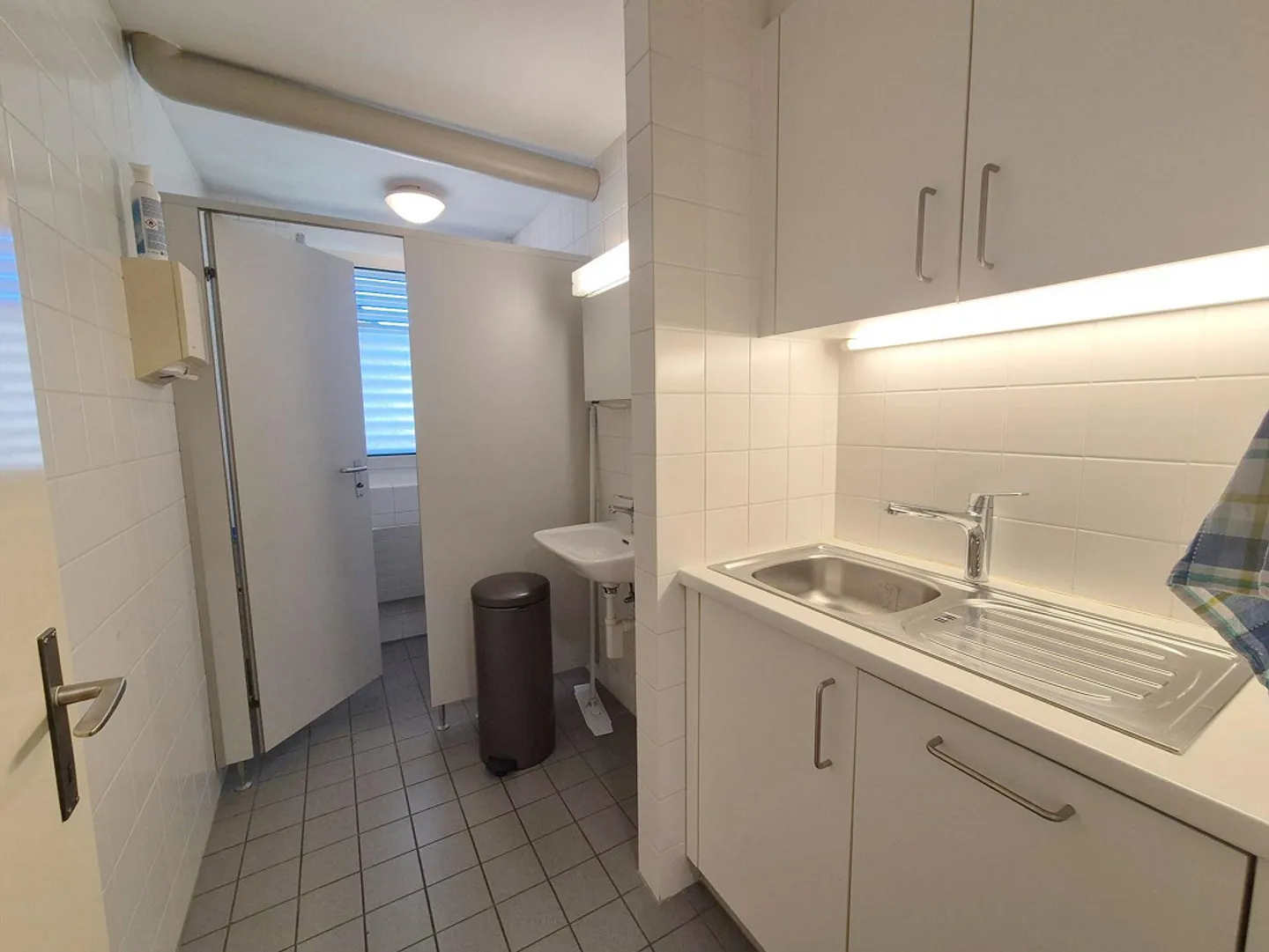 Office space in the center of Birsfelden - Photo 8 of 11