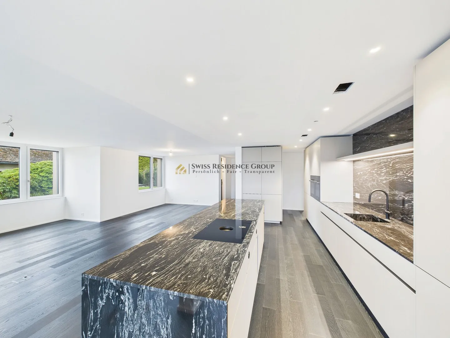 Privileged living on Lake Zurich with: 5.5-room residence with private pool, garden, lake and mountain views - Photo 4 of 15