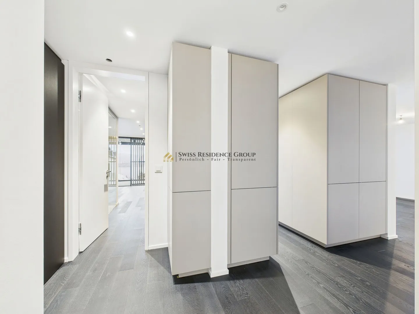 Privileged living on Lake Zurich with: 5.5-room residence with private pool, garden, lake and mountain views - Photo 6 of 15