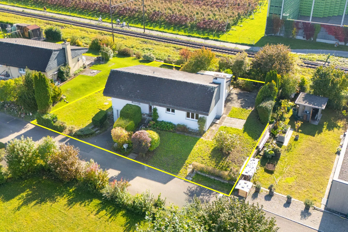 Quality of life and freedom of design near the lake - Photo 11 of 13