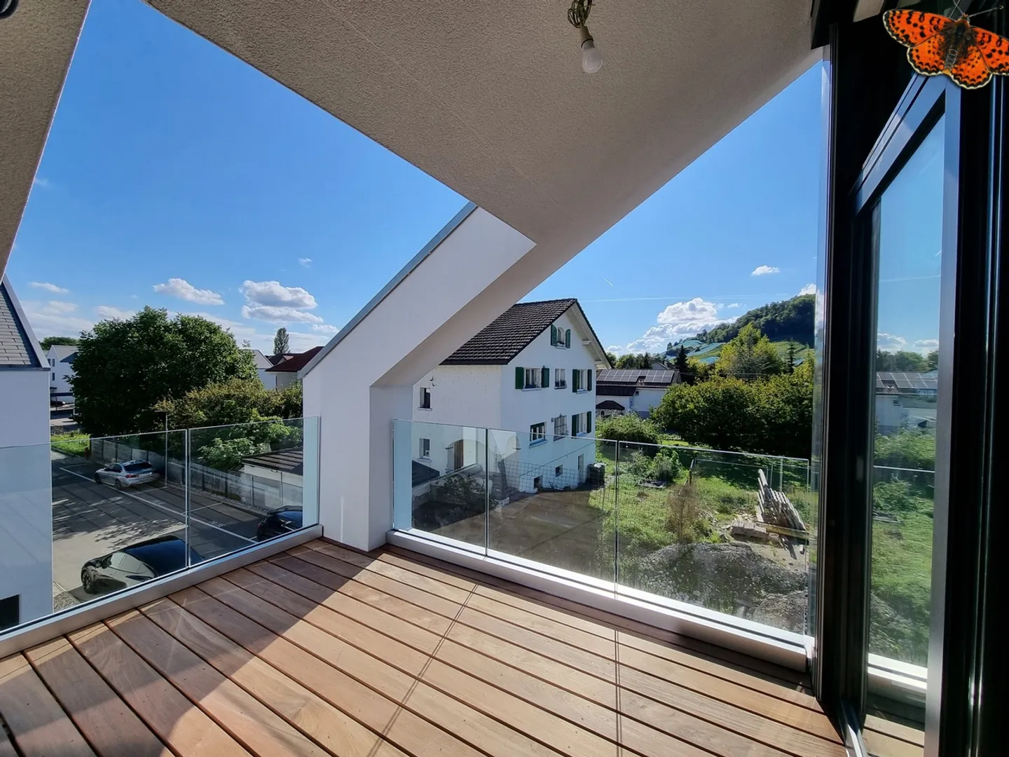 3½ Rooms - 20 Minutes from Neuchâtel - Photo 3 of 12