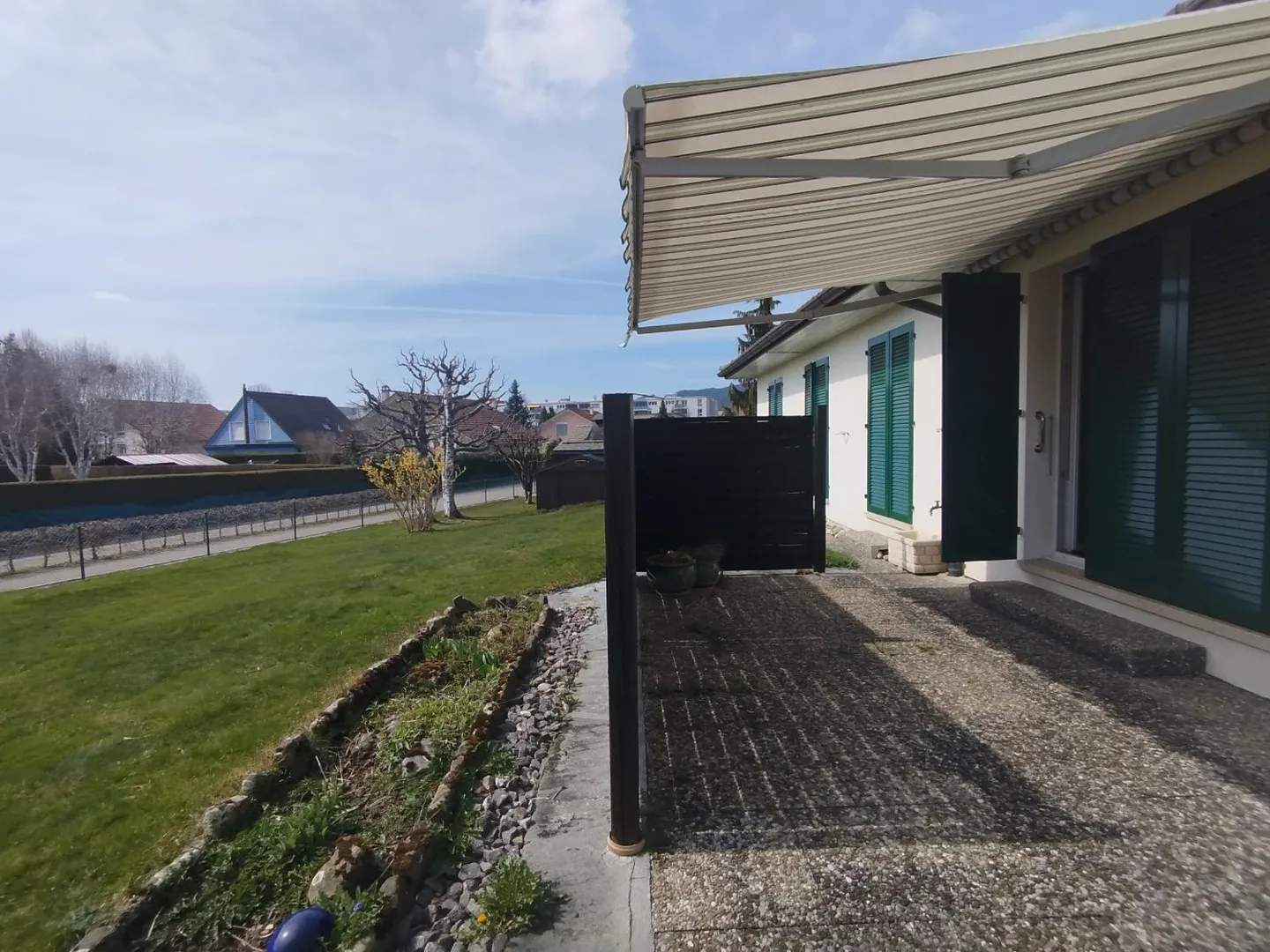 Incantevole Casa Familiare con Giardino - Foto 8 di 9