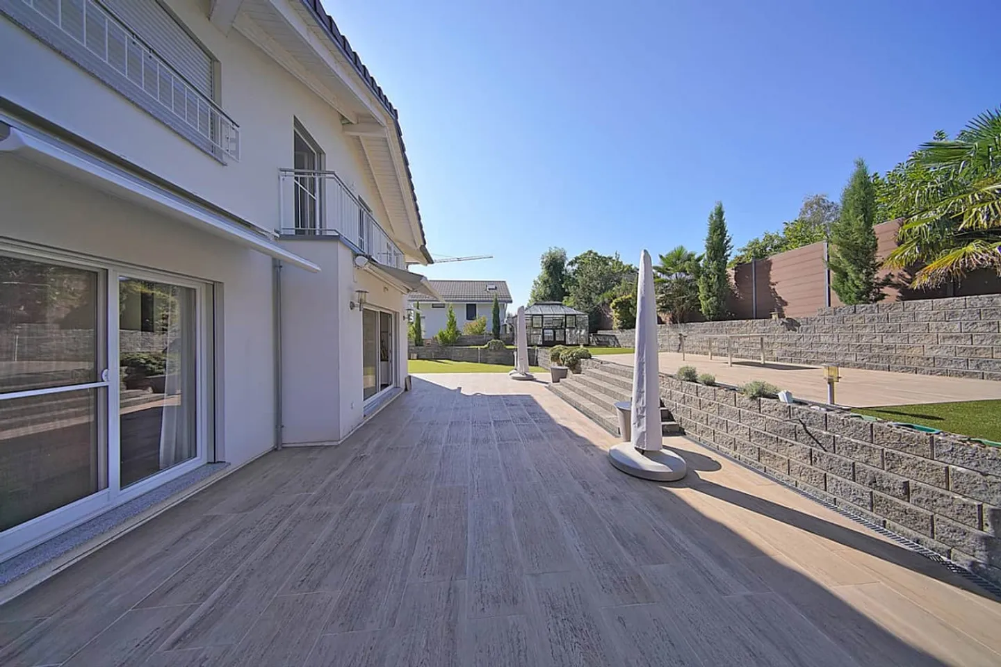 Exklusivität - Herzliche Immobilie, individuelle Villa in ruhiger Lage - Foto 3 von 13