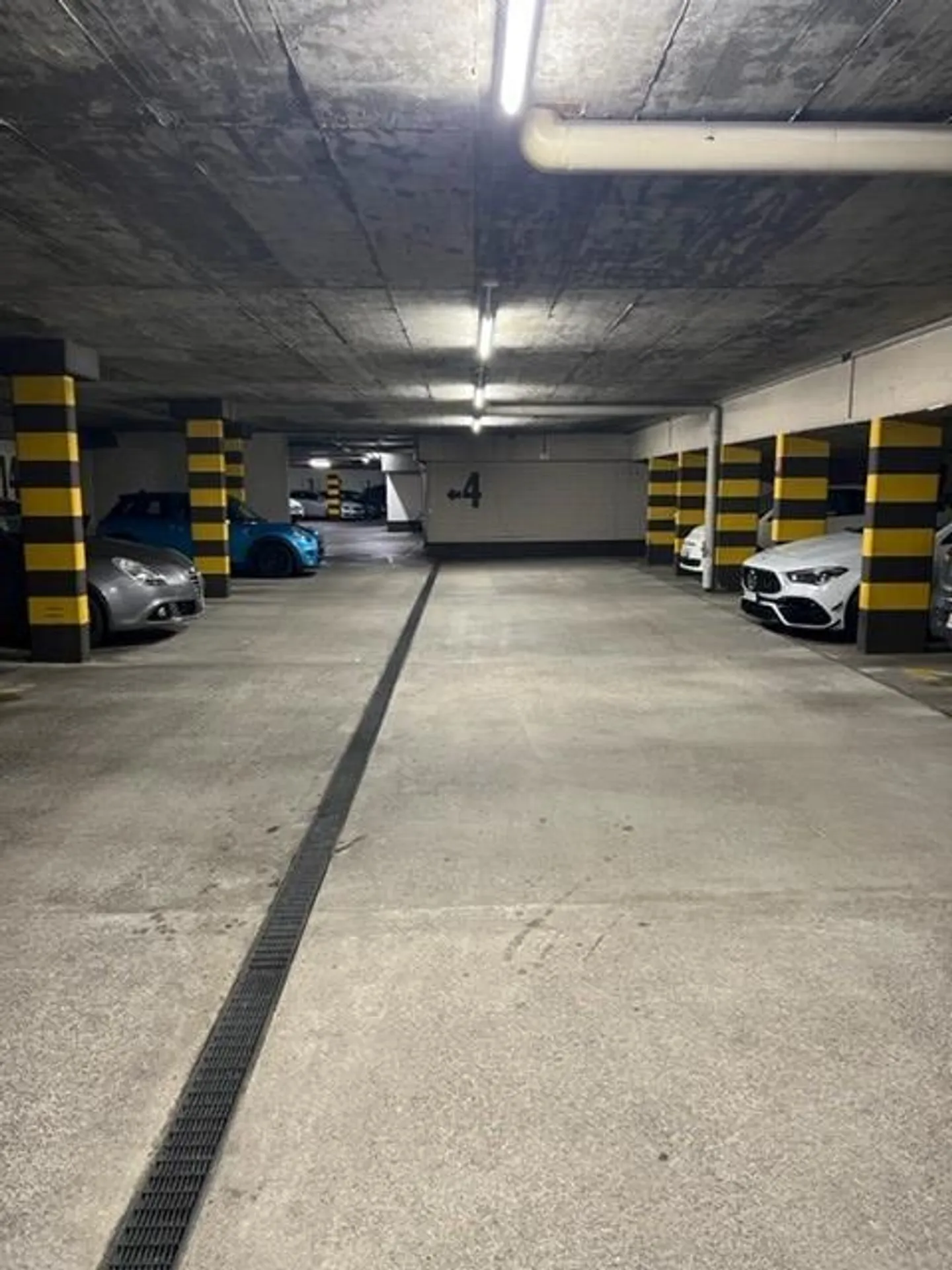 Place de stationnement à 7 minutes à pied du Zytglogge - Photo 1 sur 1