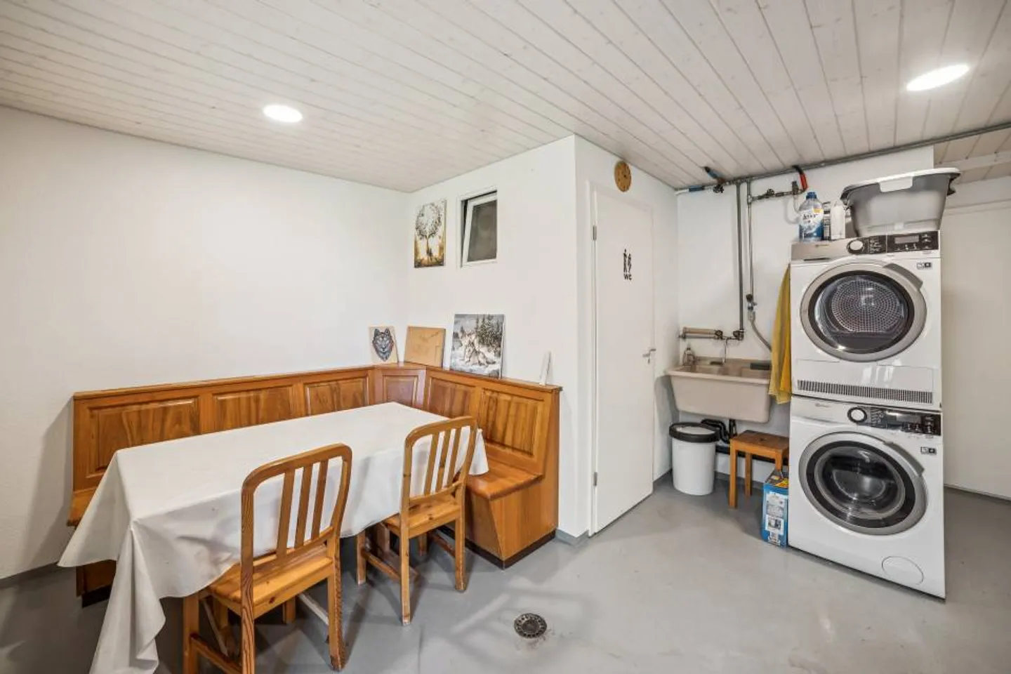 Real estate ensemble two apartments sold as a block - Photo 12 of 13