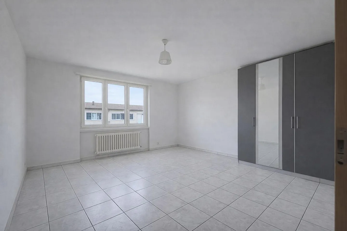 Familienfreundliche Wohnung mit Garage - Foto 3 von 8